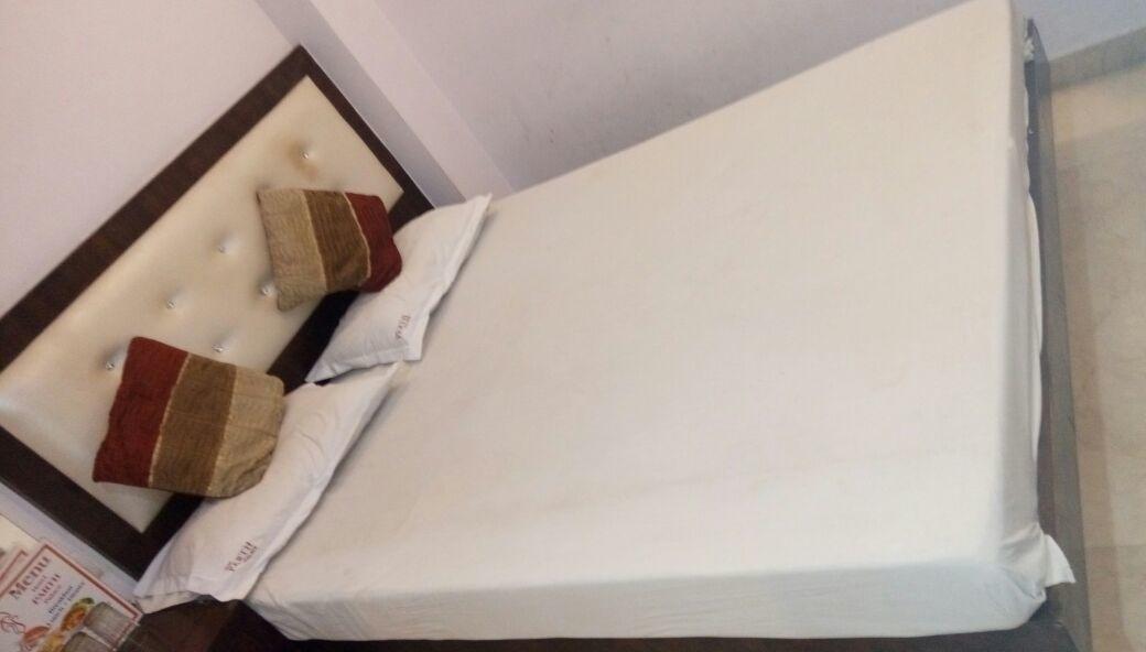 Hotel Parth Palace New Delhi Eksteriør bilde